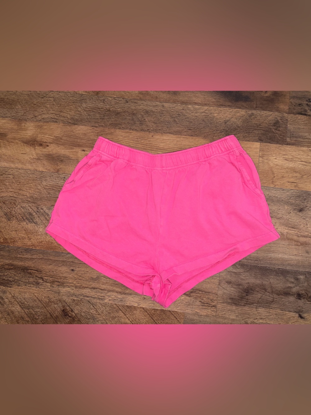 American Eagle pink shortie shorts